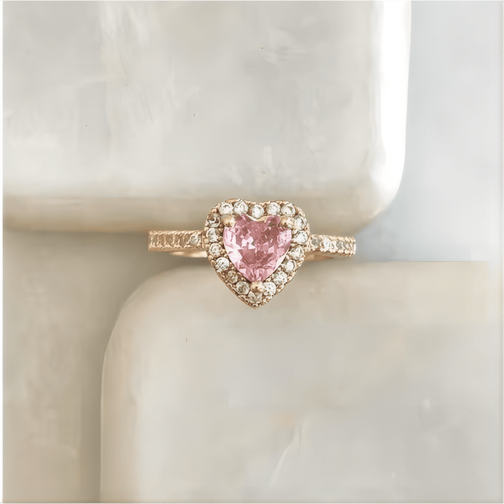 Cubic Zirconia Inlaid Pink Heart Ring
